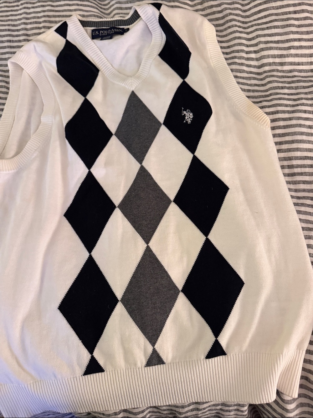 U.S. Polo Assn. White Black Gray Argyle V-Neck Sweater Vest